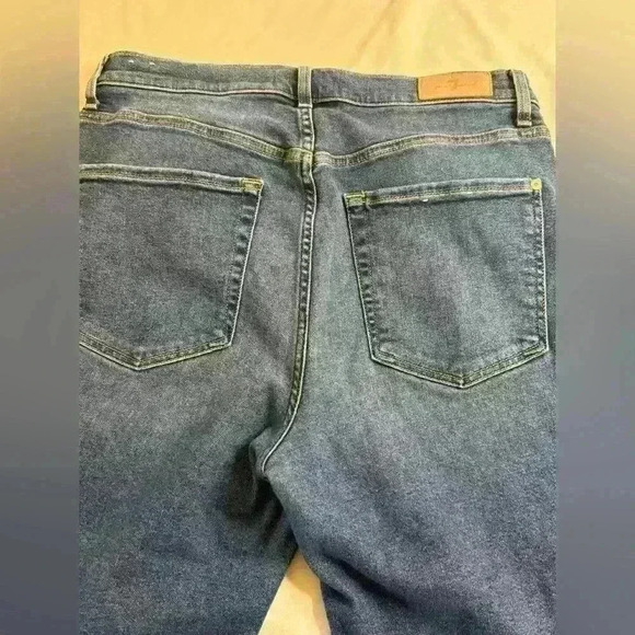 7 For all Mankind Cropped Straight High Waisted Luxe Vintage Denim Jeans size 32 - Picture 5 of 15